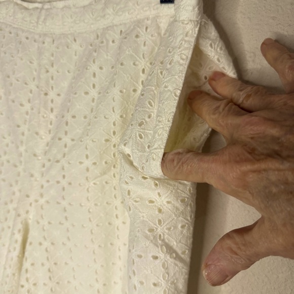 Vintage Alfred Dunner Pull-On Capris Ivory Eyelet Back Elastic Women’s Size 14 - Picture 2 of 12